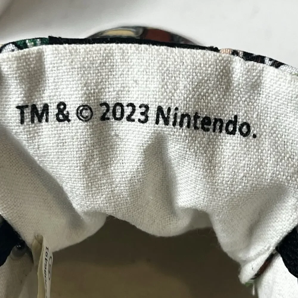 Nintendo Super Mario Canvas Skate Shoes Women's 6 Low Top Lace Up Sneaker